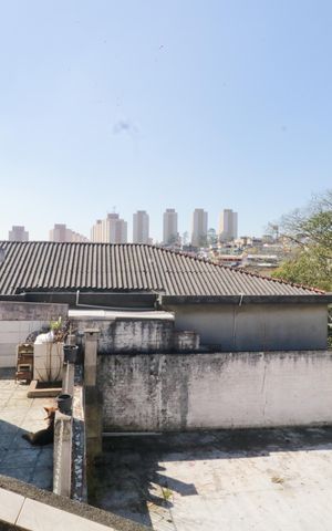 Casa à venda com 300m², 4 quartos e 2 vagas Casa à venda com 300m², 4 quartos e 2 vagasVista do Quarto 2