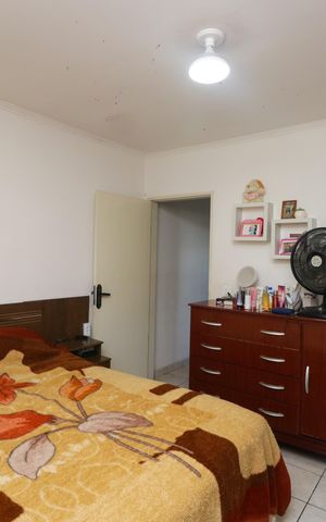 Casa à venda com 300m², 4 quartos e 2 vagas Casa à venda com 300m², 4 quartos e 2 vagasSuíte