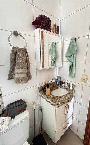 Apartamento à venda com 56m², 2 quartos e 1 vaga Apartamento à venda com 56m², 2 quartos e 1 vagaBanheiro