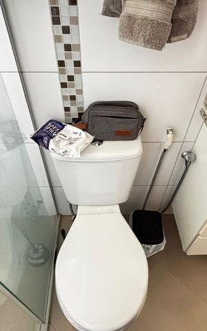 Apartamento à venda com 56m², 2 quartos e 1 vaga Apartamento à venda com 56m², 2 quartos e 1 vagaBanheiro