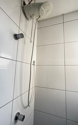Apartamento à venda com 56m², 2 quartos e 1 vaga Apartamento à venda com 56m², 2 quartos e 1 vagaBanheiro