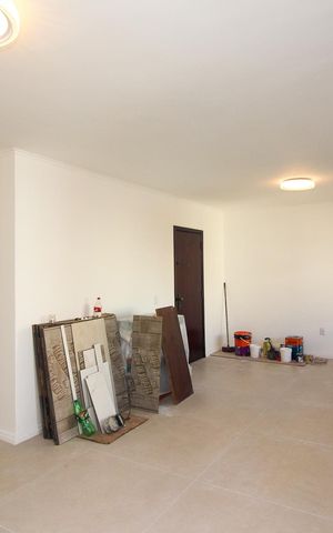 Apartamento à venda com 130m², 3 quartos e 1 vaga Apartamento à venda com 130m², 3 quartos e 1 vagaSala