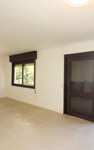 Apartamento à venda com 130m², 3 quartos e 1 vaga Apartamento à venda com 130m², 3 quartos e 1 vagaSala