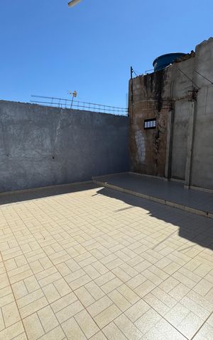 Casa à venda com 150m², 2 quartos e 2 vagas Casa à venda com 150m², 2 quartos e 2 vagasQuintal