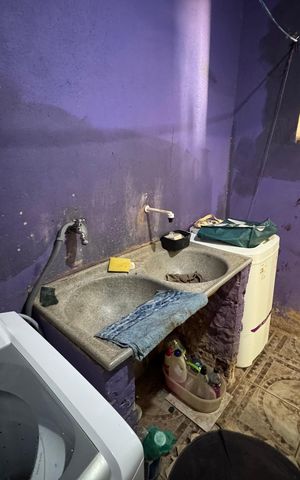 Casa à venda com 150m², 2 quartos e 2 vagas Casa à venda com 150m², 2 quartos e 2 vagasÁrea de Serviço