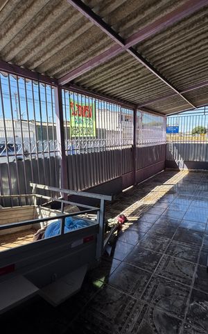 Casa à venda com 150m², 2 quartos e 2 vagas Casa à venda com 150m², 2 quartos e 2 vagasGaragem