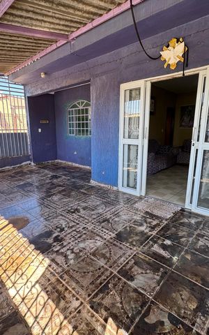Casa à venda com 150m², 2 quartos e 2 vagas Casa à venda com 150m², 2 quartos e 2 vagasGaragem