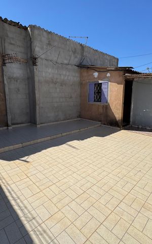 Casa à venda com 150m², 2 quartos e 2 vagas Casa à venda com 150m², 2 quartos e 2 vagasQuintal