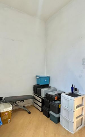 Casa à venda com 199m², 4 quartos e 2 vagas Casa à venda com 199m², 4 quartos e 2 vagasQuarto 4