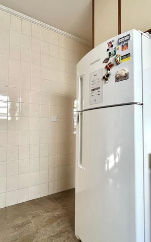 Casa à venda com 199m², 4 quartos e 2 vagas Casa à venda com 199m², 4 quartos e 2 vagasCozinha