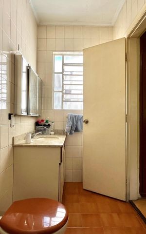 Casa à venda com 199m², 4 quartos e 2 vagas Casa à venda com 199m², 4 quartos e 2 vagasBanheiro da Suíte 2