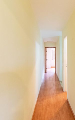 Casa para alugar com 178m², 3 quartos e 2 vagasCorredor 