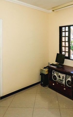 Casa para alugar com 250m², 3 quartos e 5 vagasSala de TV