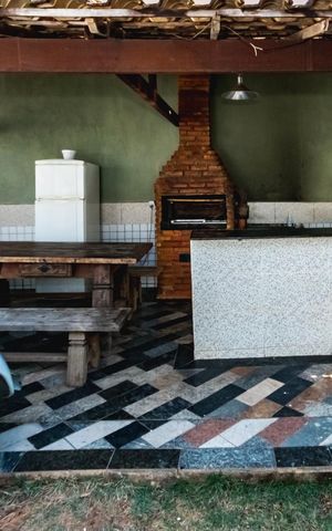 Casa para alugar com 250m², 3 quartos e 5 vagasGaragemChurrasqueira