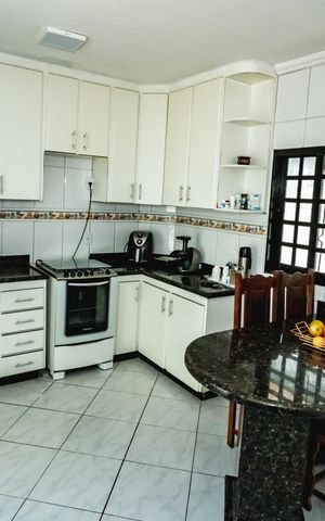 Casa para alugar com 250m², 3 quartos e 5 vagasCozinha