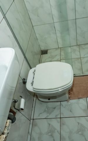 Casa para alugar com 250m², 3 quartos e 5 vagasBanheiro Social