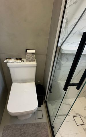 Apartamento à venda com 58m², 3 quartos e 1 vaga Apartamento à venda com 58m², 3 quartos e 1 vagaBanheiro