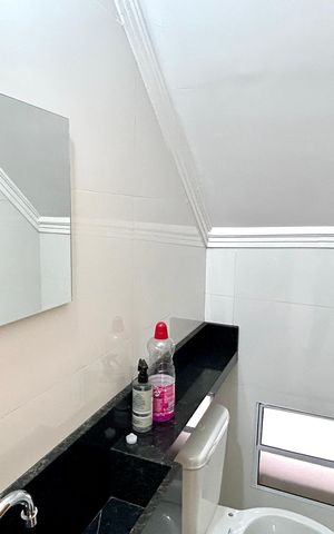 Casa à venda com 125m², 3 quartos e 2 vagas Casa à venda com 125m², 3 quartos e 2 vagasLavabo