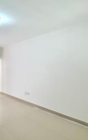 Casa à venda com 125m², 3 quartos e 2 vagas Casa à venda com 125m², 3 quartos e 2 vagasSala