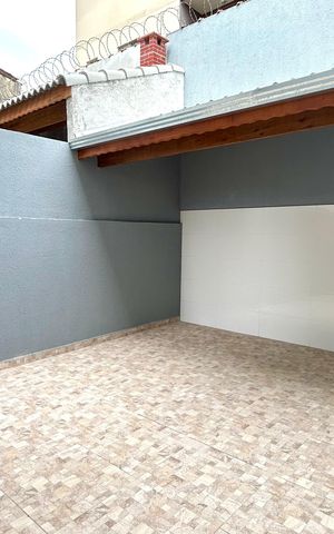 Casa à venda com 125m², 3 quartos e 2 vagas Casa à venda com 125m², 3 quartos e 2 vagasÁrea de Serviço