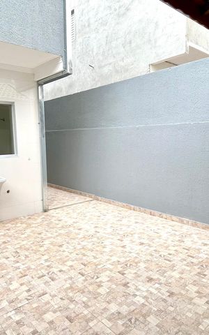 Casa à venda com 125m², 3 quartos e 2 vagas Casa à venda com 125m², 3 quartos e 2 vagasÁrea de Serviço