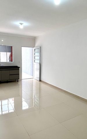 Casa à venda com 125m², 3 quartos e 2 vagas Casa à venda com 125m², 3 quartos e 2 vagasCozinha