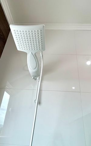 Casa à venda com 125m², 3 quartos e 2 vagas Casa à venda com 125m², 3 quartos e 2 vagasBanheiro da Suíte