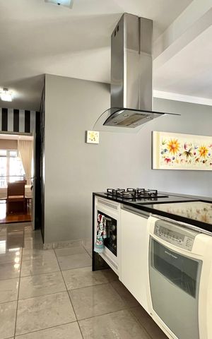 Apartamento à venda com 173m², 3 quartos e 3 vagas Apartamento à venda com 173m², 3 quartos e 3 vagasCozinha
