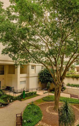Apartamento à venda com 173m², 3 quartos e 3 vagas Apartamento à venda com 173m², 3 quartos e 3 vagasÁrea comum