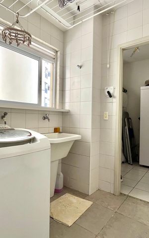Apartamento à venda com 173m², 3 quartos e 3 vagas Apartamento à venda com 173m², 3 quartos e 3 vagasÁrea de Serviço