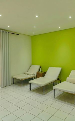 Apartamento à venda com 173m², 3 quartos e 3 vagas Apartamento à venda com 173m², 3 quartos e 3 vagasÁrea comum - Sauna