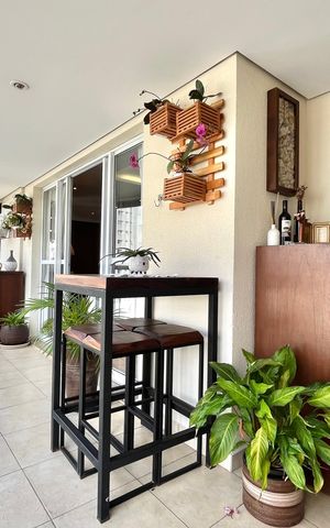 Apartamento à venda com 173m², 3 quartos e 3 vagas Apartamento à venda com 173m², 3 quartos e 3 vagasVaranda