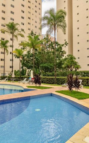 Apartamento à venda com 173m², 3 quartos e 3 vagas Apartamento à venda com 173m², 3 quartos e 3 vagasÁrea comum - Piscina