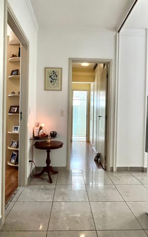 Apartamento à venda com 173m², 3 quartos e 3 vagas Apartamento à venda com 173m², 3 quartos e 3 vagasCorredor