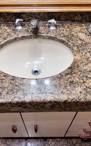 Apartamento para alugar com 254m², 3 quartos e 2 vagas Apartamento para alugar com 254m², 3 quartos e 2 vagasBanheiro Social