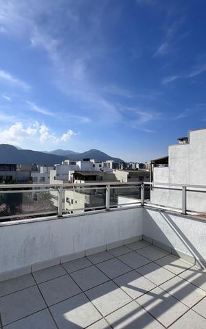 Apartamento para alugar com 254m², 3 quartos e 2 vagas Apartamento para alugar com 254m², 3 quartos e 2 vagasTerraço