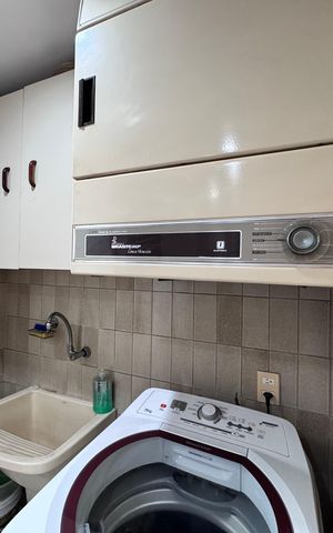 Apartamento para alugar com 254m², 3 quartos e 2 vagas Apartamento para alugar com 254m², 3 quartos e 2 vagasÁrea de Serviço