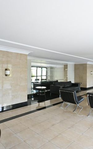 Apartamento à venda com 191m², 3 quartos e 4 vagasHall Social