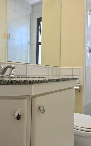 Apartamento à venda com 191m², 3 quartos e 4 vagasBanheiro Suíte 1