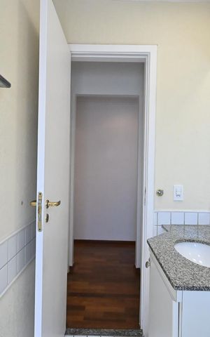 Apartamento à venda com 191m², 3 quartos e 4 vagasBanheiro