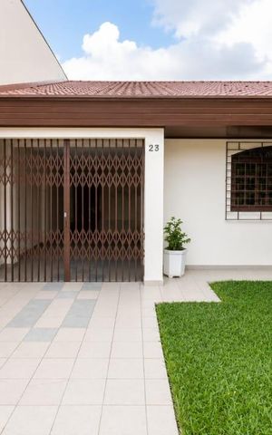 Casa para alugar com 275m², 4 quartos e 2 vagas Casa para alugar com 275m², 4 quartos e 2 vagasÁrea externa
