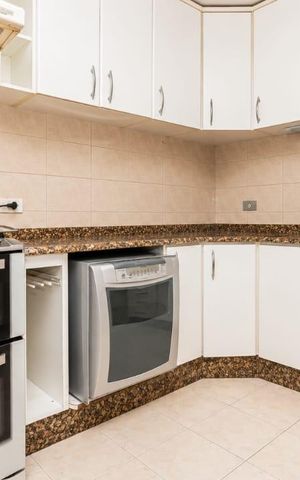 Casa para alugar com 275m², 4 quartos e 2 vagas Casa para alugar com 275m², 4 quartos e 2 vagasCozinha