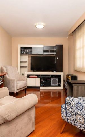 Casa para alugar com 275m², 4 quartos e 2 vagas Casa para alugar com 275m², 4 quartos e 2 vagasSala