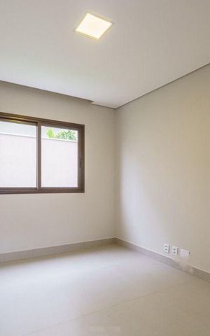 Casa à venda com 301m², 3 quartos e 4 vagas