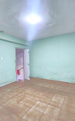 Casa para alugar com 110m², 5 quartos e 1 vaga Casa para alugar com 110m², 5 quartos e 1 vagaSala