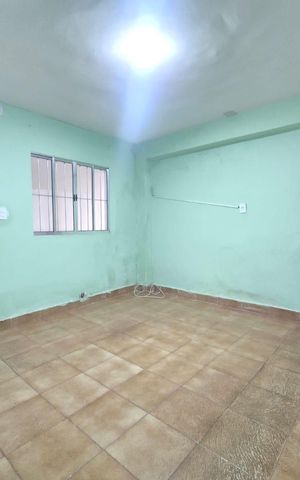 Casa para alugar com 110m², 5 quartos e 1 vaga Casa para alugar com 110m², 5 quartos e 1 vagaSala