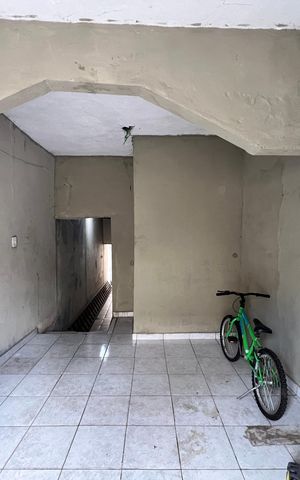 Casa à venda com 90m², 3 quartos e 1 vaga Casa à venda com 90m², 3 quartos e 1 vagaGaragem