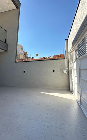 Casa à venda com 138m², 3 quartos e 2 vagas Casa à venda com 138m², 3 quartos e 2 vagasGaragem