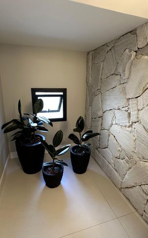 Casa à venda com 138m², 3 quartos e 2 vagas Casa à venda com 138m², 3 quartos e 2 vagasLavabo