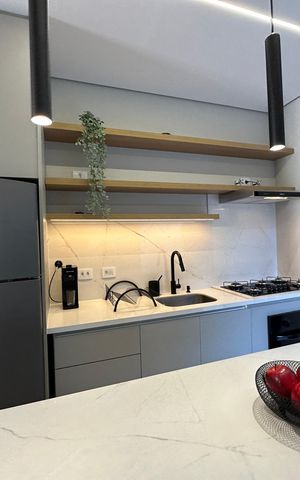 Casa à venda com 138m², 3 quartos e 2 vagas Casa à venda com 138m², 3 quartos e 2 vagasCozinha